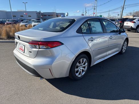 New 2026 Toyota Corolla LE image 4
