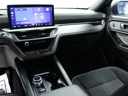 Used 2025 Ford Explorer ST AWD/4WD image 20