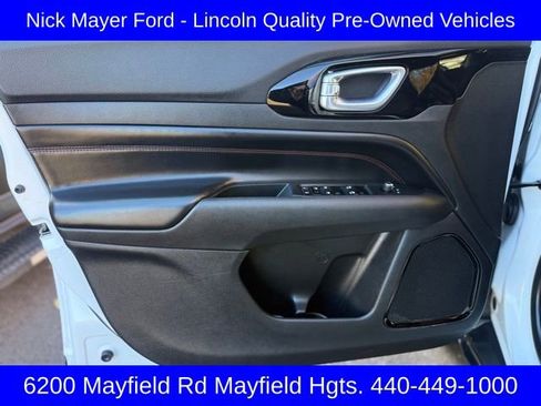 Used 2023 Jeep Compass Trailhawk image 32