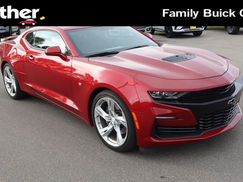 Used 2019 Chevrolet Camaro SS RWD image 1