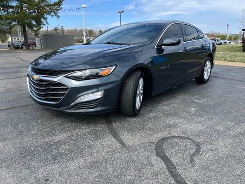 Used 2021 Chevrolet Malibu LT image 3