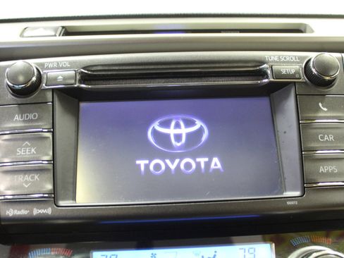 Used 2013 Toyota RAV4 Limited image 15