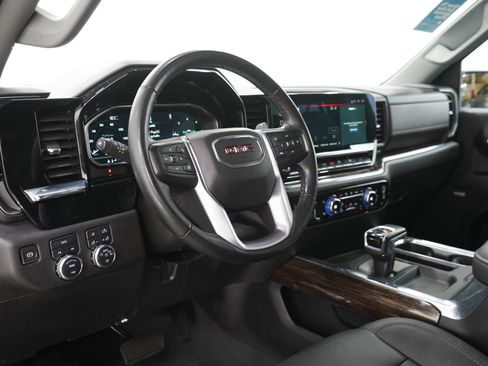 Used 2024 GMC Sierra 1500 Elevation w/ Elevation Premium Package AWD/4WD image 24