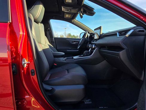 Certified 2025 Toyota RAV4 XSE image 11