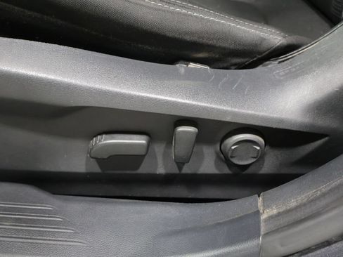 Used 2020 Subaru Outback Premium AWD/4WD image 12