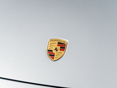 Used 2025 Porsche 911 Carrera S w/ Premium Package image 21