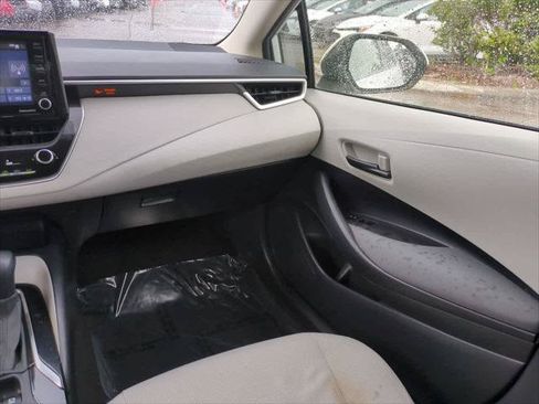 Certified 2022 Toyota Corolla LE FWD image 16