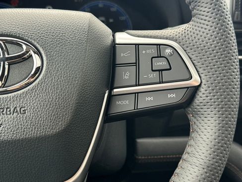 New 2026 Toyota Sienna Platinum AWD/4WD image 21