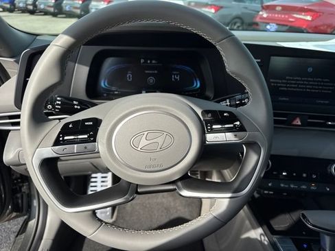 New 2026 Hyundai Elantra SEL Sport FWD image 17