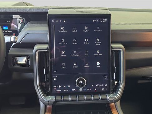 Used 2025 GMC Yukon XL Denali AWD/4WD image 22