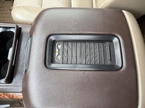 Used 2017 Chevrolet Suburban Premier image 34