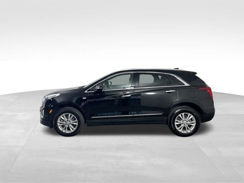 Certified 2025 Cadillac XT5 Luxury image 2