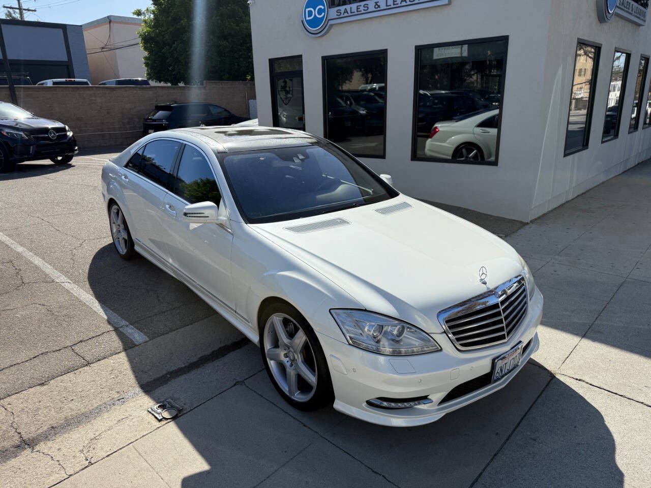 Used 2011 Mercedes-Benz S 550 image 17