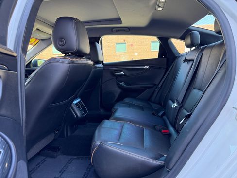 Used 2016 Chevrolet Impala LTZ w/ Enhanced Convenience Package image 18