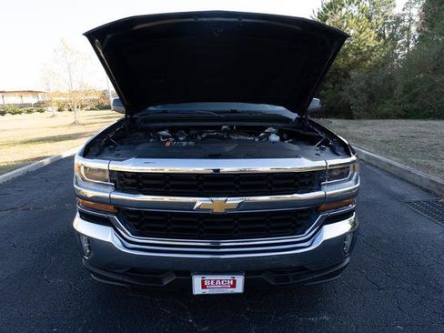 Used 2018 Chevrolet Silverado 1500 LT w/ All Star Edition image 9
