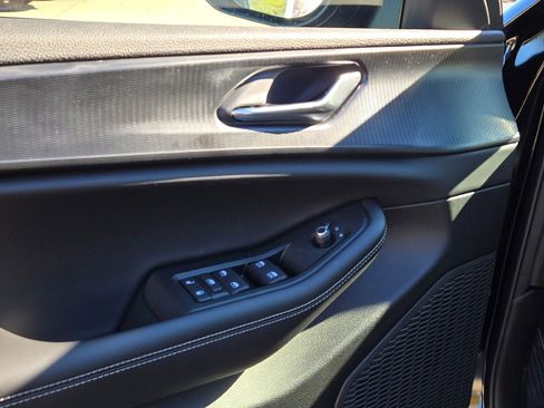 New 2025 Jeep Grand Cherokee Laredo X w/ Luxury Tech Group I image 23