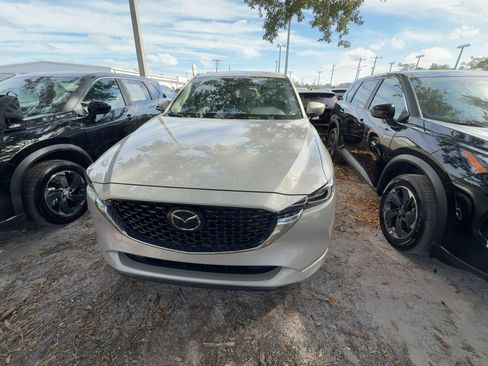 Used 2025 MAZDA CX-5 AWD 2.5 S w/ Preferred Package image 3
