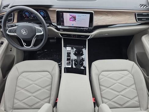 New 2026 Volkswagen Atlas SE FWD image 24