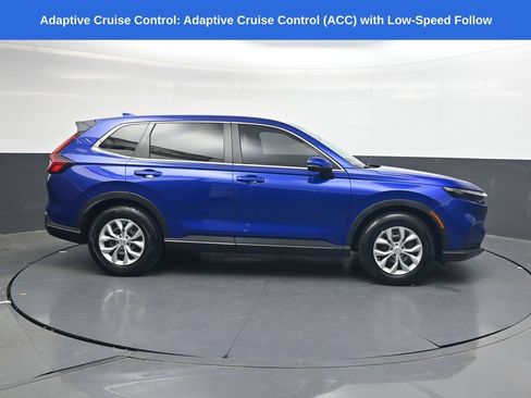 Used 2023 Honda CR-V LX image 3