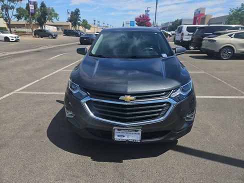 Used 2020 Chevrolet Equinox LT FWD image 2