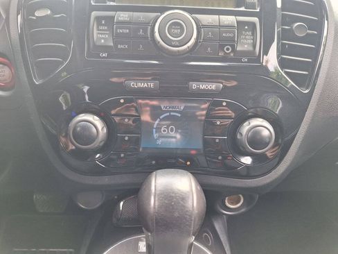 Used 2013 Nissan Juke NISMO AWD/4WD image 38
