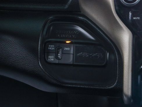 Used 2024 RAM 2500 Laramie AWD/4WD image 21