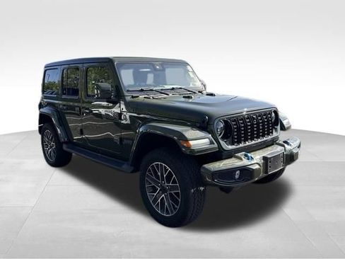 Used 2024 Jeep Wrangler High Altitude AWD/4WD image 10