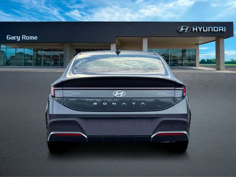 New 2026 Hyundai Sonata SE FWD image 6