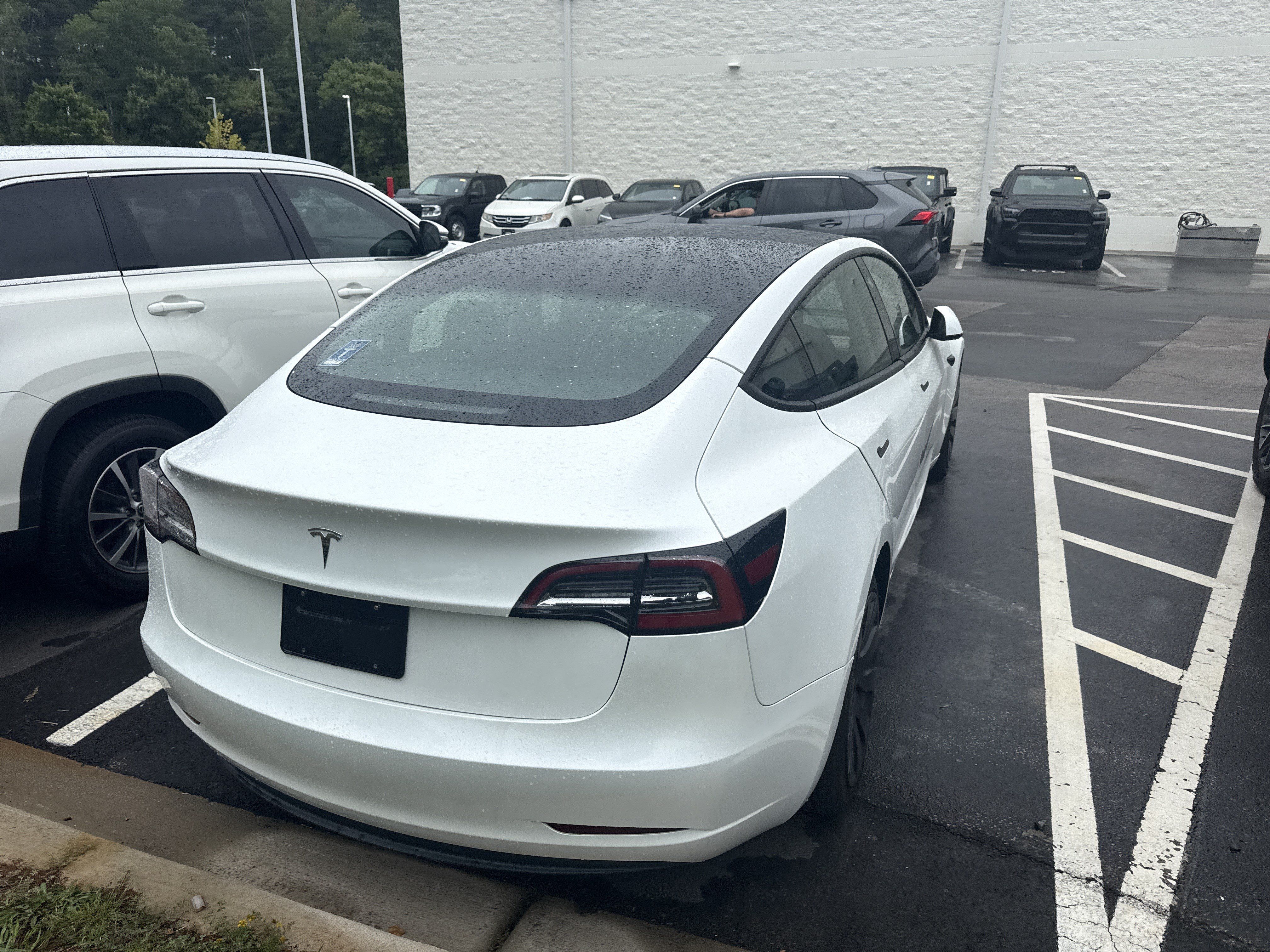 Used 2023 Tesla Model 3 Standard Range RWD image 7