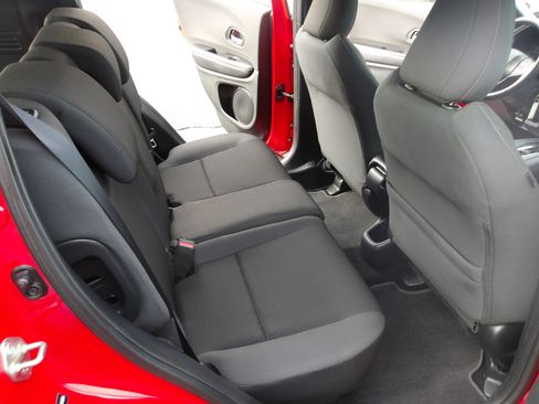 Used 2019 Honda HR-V Sport image 14