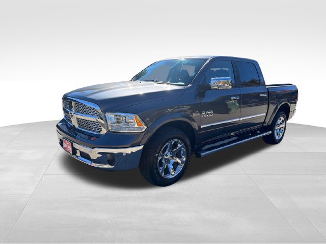 Used 2017 RAM 1500 Laramie w/ Convenience Group AWD/4WD image 7