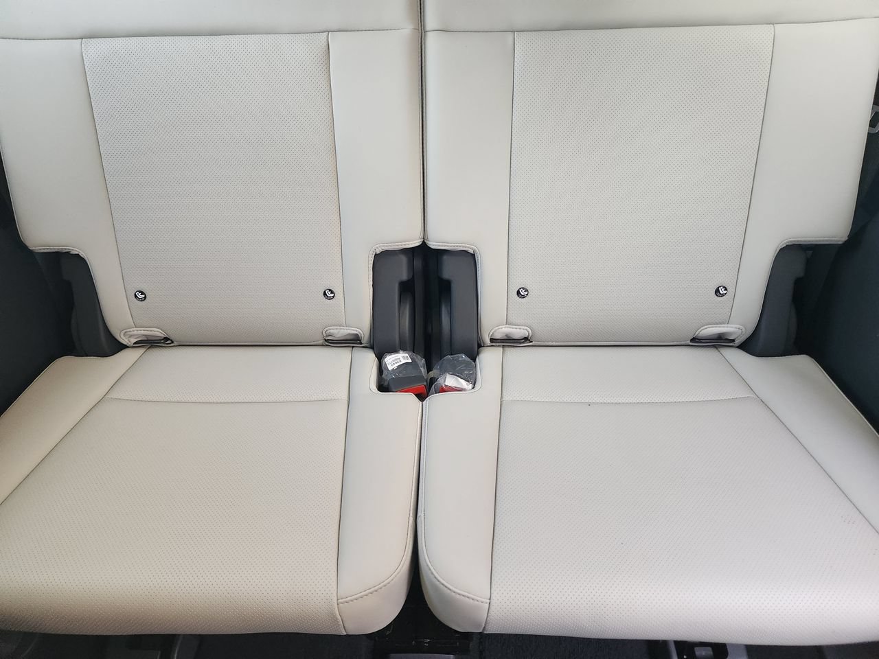 Used 2025 Hyundai Santa Fe SEL FWD image 29