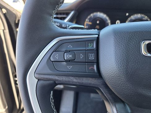 New 2025 Jeep Grand Cherokee Limited w/ Luxury Tech Group II image 19