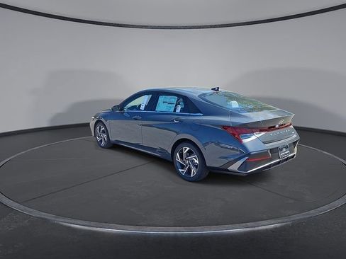 New 2026 Hyundai Elantra Limited FWD image 7