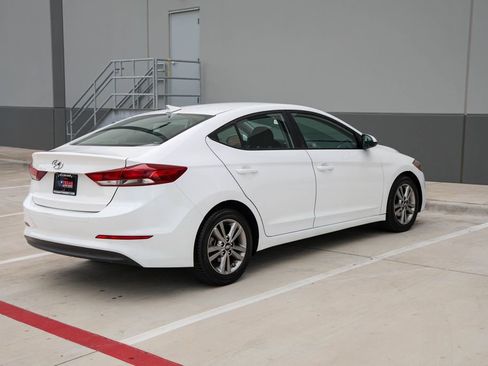 Used 2018 Hyundai Elantra SEL FWD image 7