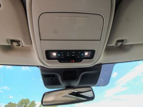 Used 2025 Ford Expedition Active AWD/4WD image 32