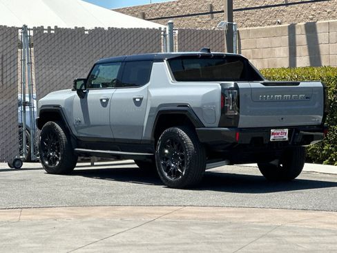 New 2026 GMC Hummer EV 4x4 Crew Cab image 6