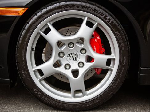 Used 2005 Porsche 911 Carrera S image 29