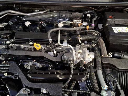 Certified 2024 Toyota Corolla SE image 30