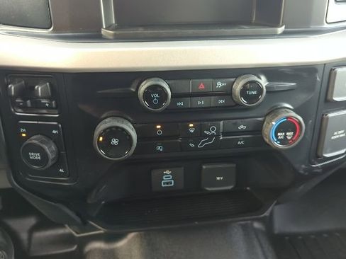 Used 2025 Ford F250 XLT image 14