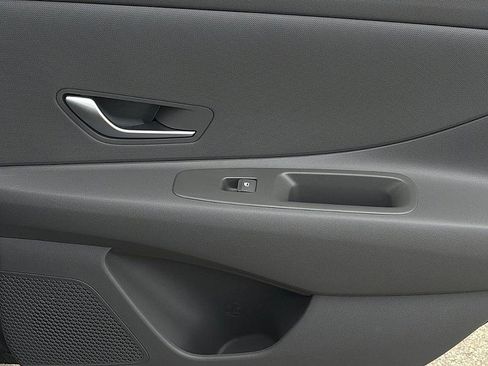 Certified 2024 Hyundai Elantra SEL image 23