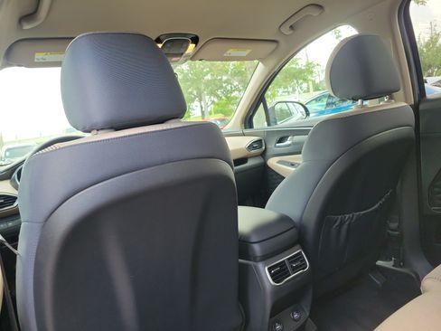 Used 2022 Hyundai Santa Fe SEL FWD image 19