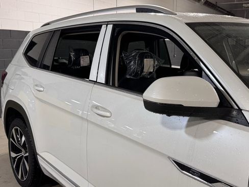 New 2026 Volkswagen Atlas SEL Premium R-Line image 8