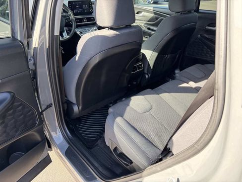 Used 2021 Hyundai Santa Fe SE image 18