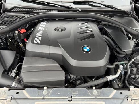 Used 2025 BMW 330i Sedan w/ Convenience Package RWD image 32