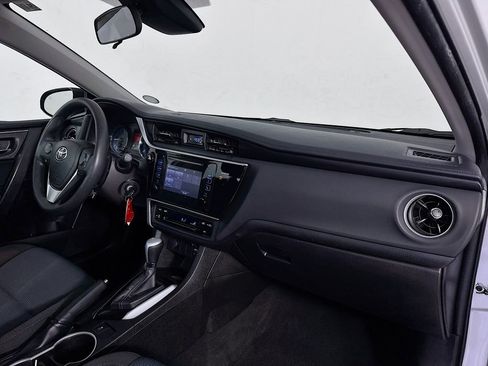 Used 2017 Toyota Corolla LE image 31