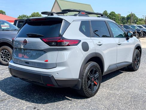 Used 2025 Nissan Rogue SV w/ Rock Creek Premium Package AWD/4WD image 6