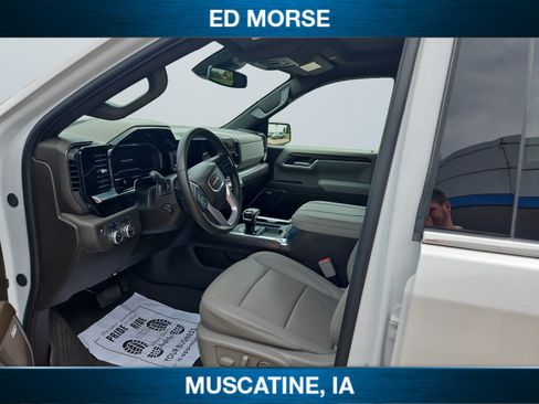 Used 2024 GMC Sierra 1500 SLT w/ SLT Premium Plus Package AWD/4WD image 13