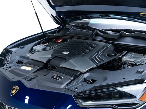 Used 2022 Lamborghini Urus image 50