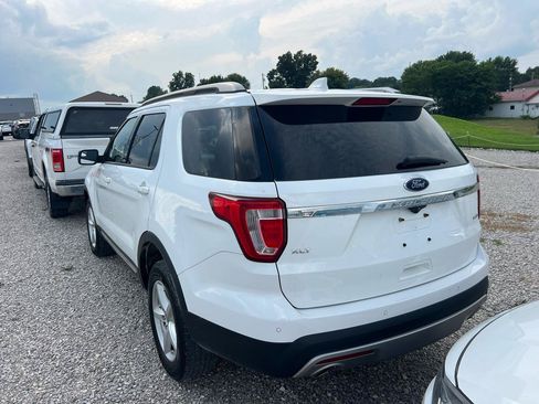 Used 2016 Ford Explorer XLT AWD/4WD image 4